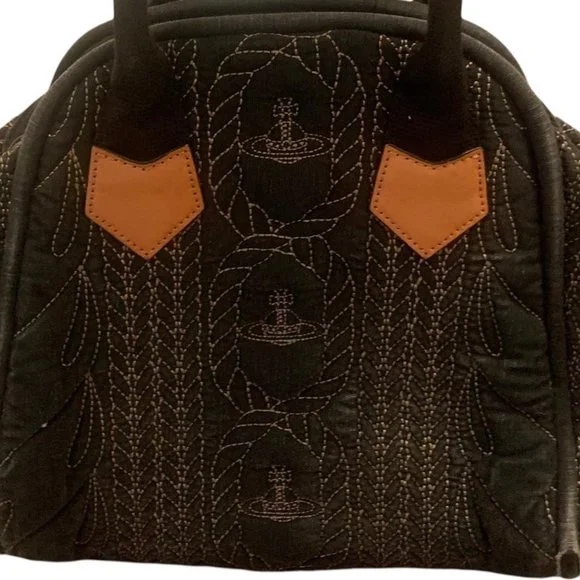 Vivienne Westwood Quilted Orb Handbag- PRICE IS FINAL AND NON-NEGOTIABLE - Picture 2 of 14
